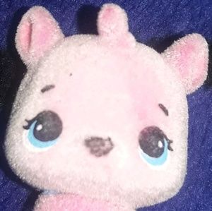 Meet your Posher, Layla